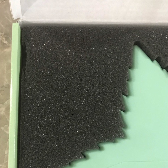 Mint (soft touch) 420 Jeffree Star Mirror! - Picture 5 of 8